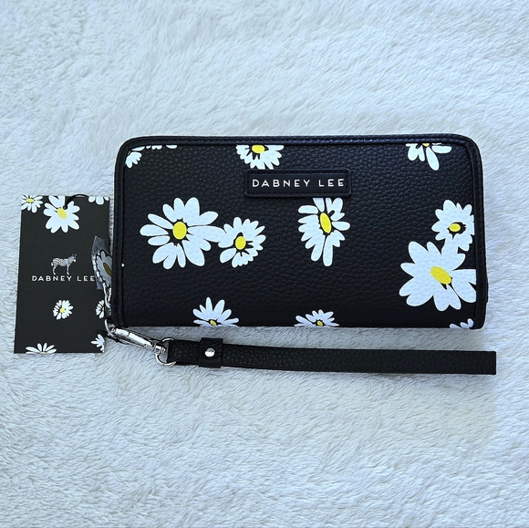 Dabney Lee Black🖤 Wallet with Daisies🌼 - NWT - Picture 1 of 16